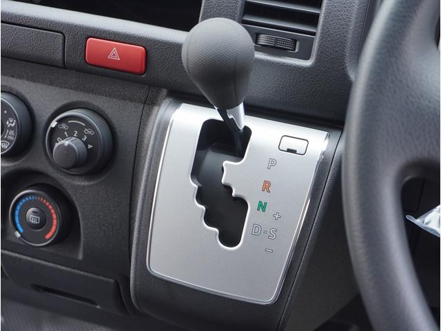 ハイエースバン DX GLパッケージ ハイエース/新車未登録/DX-GLPKG/GS2WD/3/6人乗り//DX-GLパッケージ/CRSカスタム/バットパネル/3インチローダウン/フロントリップVer4/ESSEXホイール/ENCM-18(48枚目)