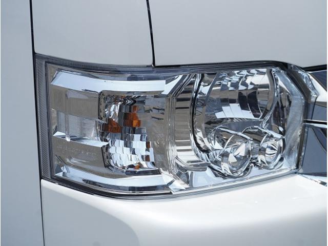 ハイエースワゴン GL 新車未登録/ワゴンGL/ガソリン車/ベットキット架装/10人乗り/デジタルインナーミラー/2インチローダウン/ESSEX/パノラミックビューモニター/カロッツェリア/楽ナビ/7インチナビゲーション(12枚目)