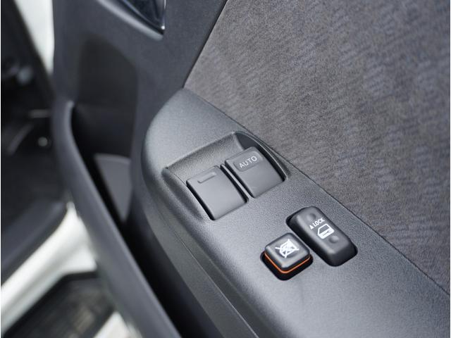 ハイエースワゴン グランドキャビン グランドキャビン/10人乗り/デジタルインナーミラー/パノラミックビューモニタ/電動スライドドア/スマートキー/トヨタセーフティセンス/助手席エアバック/ESSEXホイール/EF-18(36枚目)