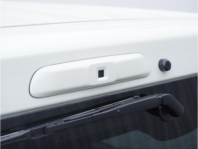 ハイエースバン スーパーGL ダークプライムII ハイエース/ダークプライムII/2WD/ローダウン/カロッツェリア/楽ナビ/ESSEX/フロントリップVer4/EW-17/2インチローダウン/CRSベッドキット/CRSパッケージ/(33枚目)