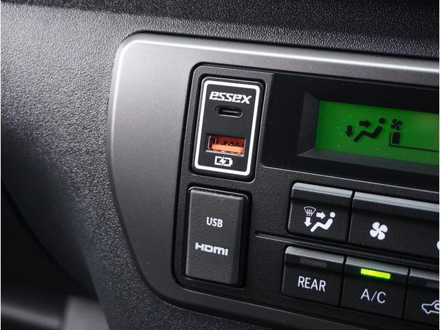 ハイエースバン スーパーGL ダークプライムII ハイエース/ダークプライムII/2WD/ローダウン/カロッツェリア/楽ナビ/ESSEX/フロントリップVer4/EW-17/2インチローダウン/CRSベッドキット/CRSパッケージ/(47枚目)