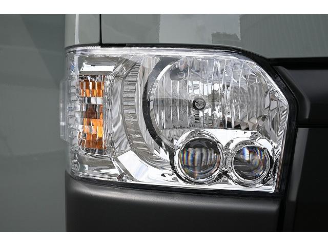 ハイエースバン スーパーＧＬ　新車未登録／Ｓ－ＧＬ／ハイエース／２ＷＤ／ディーゼル／アースカラー／アーバンカーキー／ＡＬＰＩＮＥ／フローティングメＢＩＧ　Ｘ／パノラミックビューモニター／デジタルインナーミラー（14枚目）