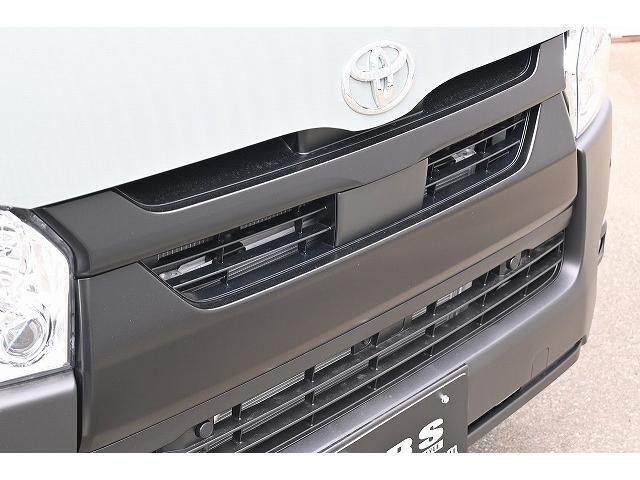 ハイエースバン スーパーＧＬ　新車未登録／Ｓ－ＧＬ／ハイエース／２ＷＤ／ディーゼル／アースカラー／アーバンカーキー／ＡＬＰＩＮＥ／フローティングメＢＩＧ　Ｘ／パノラミックビューモニター／デジタルインナーミラー（17枚目）