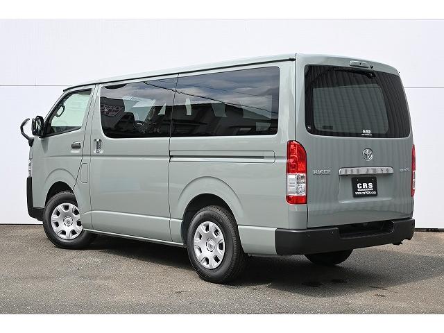 ハイエースバン スーパーＧＬ　新車未登録／Ｓ－ＧＬ／ハイエース／２ＷＤ／ディーゼル／アースカラー／アーバンカーキー／ＡＬＰＩＮＥ／フローティングメＢＩＧ　Ｘ／パノラミックビューモニター／デジタルインナーミラー（20枚目）