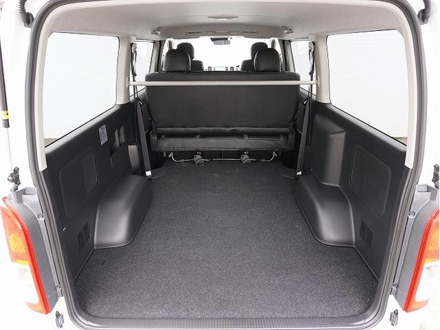 ハイエースバン スーパーＧＬ　新車未登録／Ｓ－ＧＬ／ハイエース／２ＷＤ／ディーゼル／アースカラー／アーバンカーキー／ＡＬＰＩＮＥ／フローティングメＢＩＧ　Ｘ／パノラミックビューモニター／デジタルインナーミラー（53枚目）