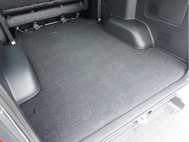 ハイエースバン スーパーＧＬ　新車未登録／Ｓ－ＧＬ／ハイエース／２ＷＤ／ディーゼル／アースカラー／アーバンカーキー／ＡＬＰＩＮＥ／フローティングメＢＩＧ　Ｘ／パノラミックビューモニター／デジタルインナーミラー（55枚目）