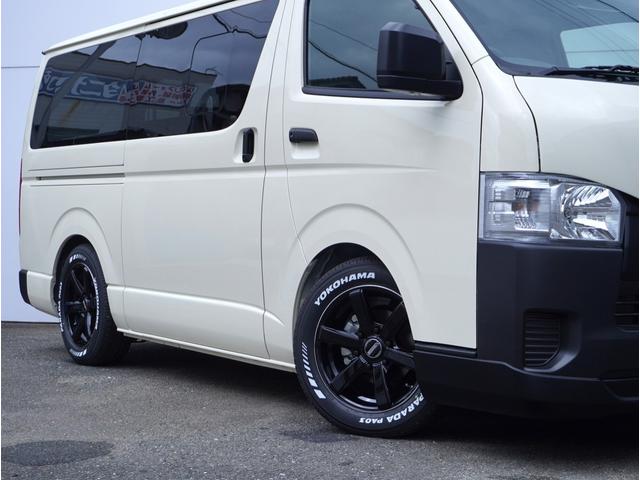 ハイエースバン ＤＸ　新車未登録／ＤＸ／ライトイエロー／ディーゼル／２ＷＤ／デジタルインナーミラー／パノラミックビューモニター／ＥＳＳＥＸ／１７インチホイール／バッドパネル／パナソニックナビ／ストラーダ／ＣＲＳカスタム（8枚目）