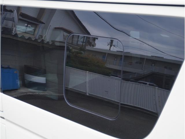 ハイエースバン ＤＸ　新車未登録／ＤＸ／ライトイエロー／ディーゼル／２ＷＤ／デジタルインナーミラー／パノラミックビューモニター／ＥＳＳＥＸ／１７インチホイール／バッドパネル／パナソニックナビ／ストラーダ／ＣＲＳカスタム（12枚目）