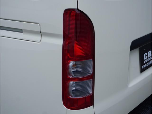 ハイエースバン ＤＸ　新車未登録／ＤＸ／ライトイエロー／ディーゼル／２ＷＤ／デジタルインナーミラー／パノラミックビューモニター／ＥＳＳＥＸ／１７インチホイール／バッドパネル／パナソニックナビ／ストラーダ／ＣＲＳカスタム（31枚目）