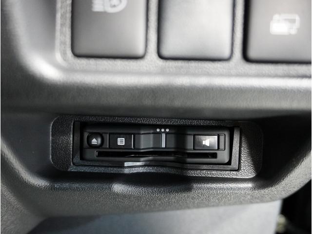 ハイエースバン ＤＸ　新車未登録／ＤＸ／ライトイエロー／ディーゼル／２ＷＤ／デジタルインナーミラー／パノラミックビューモニター／ＥＳＳＥＸ／１７インチホイール／バッドパネル／パナソニックナビ／ストラーダ／ＣＲＳカスタム（37枚目）