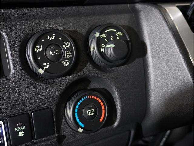 ハイエースバン ＤＸ　新車未登録／ＤＸ／ライトイエロー／ディーゼル／２ＷＤ／デジタルインナーミラー／パノラミックビューモニター／ＥＳＳＥＸ／１７インチホイール／バッドパネル／パナソニックナビ／ストラーダ／ＣＲＳカスタム（44枚目）