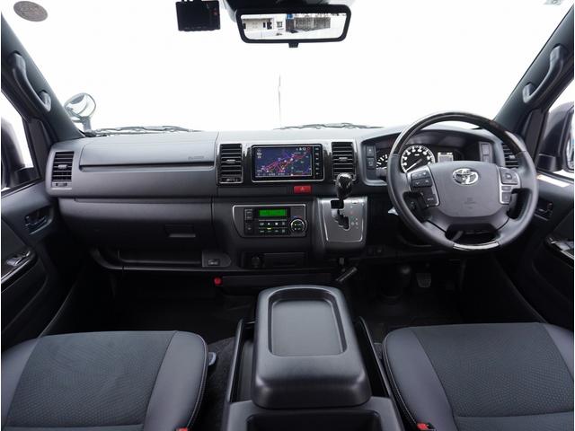 ハイエースバン スーパーＧＬ　ダークプライムＩＩ　令和５年式／／ディーゼル／２ＷＤ／寒冷地仕様／スーパーＧＬ／ダークプライムＩＩ／デジタルインナーミラー／パノラミックビューモニター／ＰＩＶＯＴオートクルーズコントロール／ＥＳＳＥＸ／バンパーガード（4枚目）