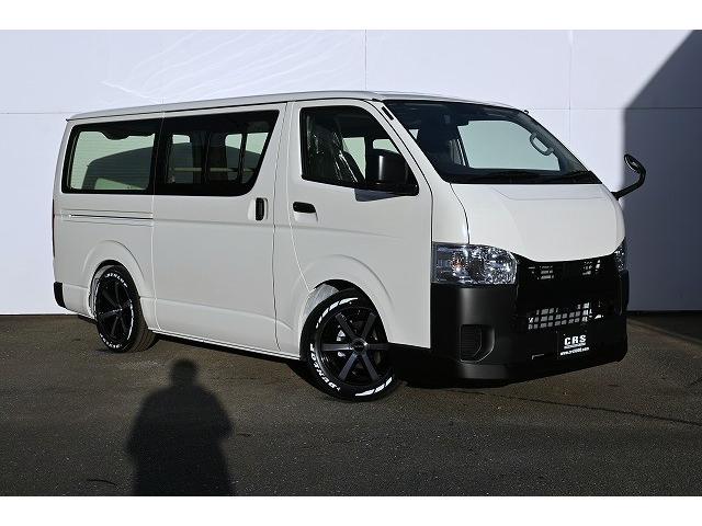 ハイエースバン ロングＤＸ　新車未登録／ＤＸ／２ＷＤ／ガソリン車／３／６人乗り／９ｋｍ／ＣＲＳ／ＥＳＳＥＥＸ／バッドパネル／２インチローダウン／カロッツェリア／楽ナビ／デジタルインナーミラー／ＥＴＣ／パノラミックビューモニター（9枚目）