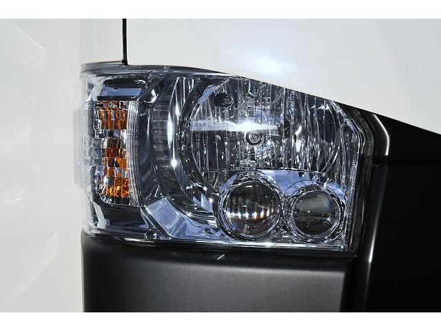 ハイエースバン ロングＤＸ　新車未登録／ＤＸ／２ＷＤ／ガソリン車／３／６人乗り／９ｋｍ／ＣＲＳ／ＥＳＳＥＥＸ／バッドパネル／２インチローダウン／カロッツェリア／楽ナビ／デジタルインナーミラー／ＥＴＣ／パノラミックビューモニター（16枚目）