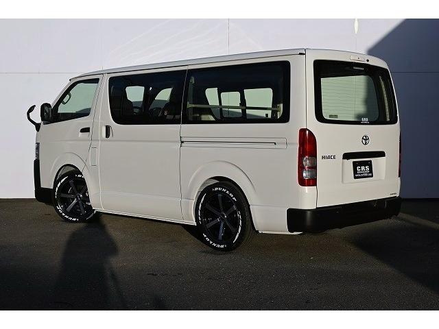 ハイエースバン ロングＤＸ　新車未登録／ＤＸ／２ＷＤ／ガソリン車／３／６人乗り／９ｋｍ／ＣＲＳ／ＥＳＳＥＥＸ／バッドパネル／２インチローダウン／カロッツェリア／楽ナビ／デジタルインナーミラー／ＥＴＣ／パノラミックビューモニター（23枚目）