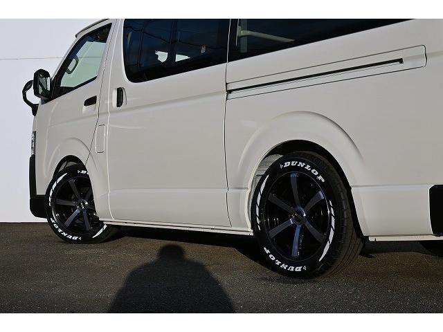 ハイエースバン ロングＤＸ　新車未登録／ＤＸ／２ＷＤ／ガソリン車／３／６人乗り／９ｋｍ／ＣＲＳ／ＥＳＳＥＥＸ／バッドパネル／２インチローダウン／カロッツェリア／楽ナビ／デジタルインナーミラー／ＥＴＣ／パノラミックビューモニター（27枚目）