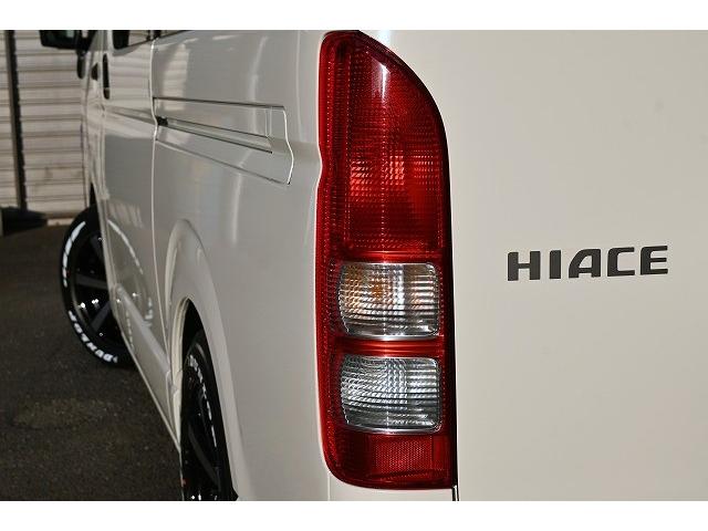 ハイエースバン ロングＤＸ　新車未登録／ＤＸ／２ＷＤ／ガソリン車／３／６人乗り／９ｋｍ／ＣＲＳ／ＥＳＳＥＥＸ／バッドパネル／２インチローダウン／カロッツェリア／楽ナビ／デジタルインナーミラー／ＥＴＣ／パノラミックビューモニター（30枚目）