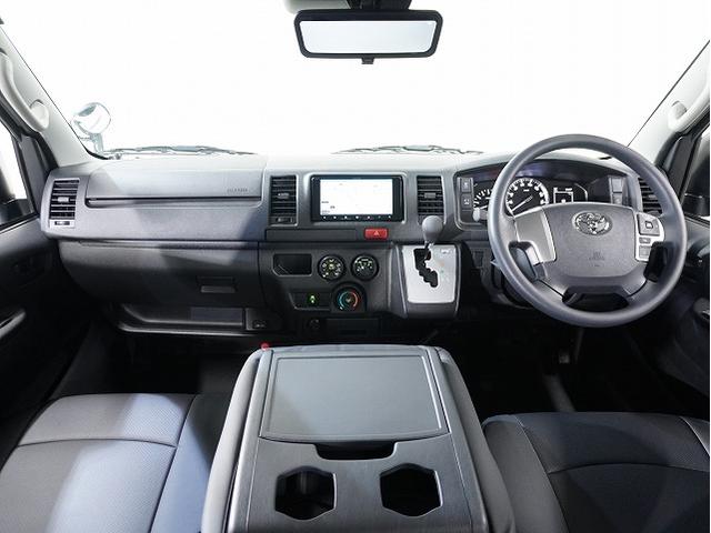 ハイエースバン ロングＤＸ　新車未登録／ＤＸ／２ＷＤ／ガソリン車／３／６人乗り／９ｋｍ／ＣＲＳ／ＥＳＳＥＥＸ／バッドパネル／２インチローダウン／カロッツェリア／楽ナビ／デジタルインナーミラー／ＥＴＣ／パノラミックビューモニター（55枚目）