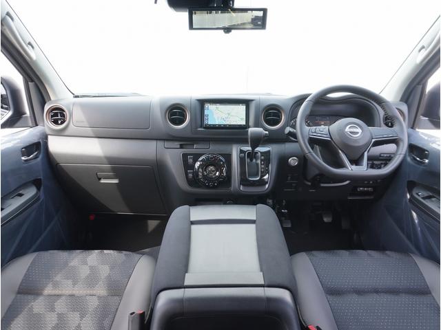 キャラバン ロンググランドプレミアムＧＸ　Ｍ／Ｃ後／改良後／２ＷＤ／ディーゼル／パナソニック／７インチナビ／ワンタッチオートスライドドア／／アラウンドビューモニター／デジタルインナーミラー／ＥＳＳＥＸ／スポイラー／ホイール／ベッドキット／（6枚目）