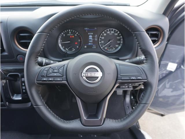 キャラバン ロンググランドプレミアムＧＸ　Ｍ／Ｃ後／改良後／２ＷＤ／ディーゼル／パナソニック／７インチナビ／ワンタッチオートスライドドア／／アラウンドビューモニター／デジタルインナーミラー／ＥＳＳＥＸ／スポイラー／ホイール／ベッドキット／（40枚目）