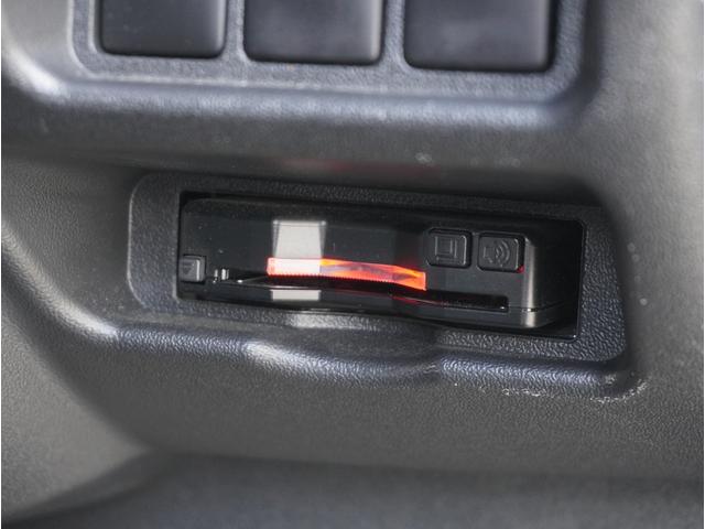 ハイエースバン スーパーGL ダークプライムII ダークプライム2/内装架装/7人乗り/5ナンバー登録/3列目シート/ALPINE/7インチナビ/デジタルインナーミラー/ドライブレコーダー/フリップダウンモニター/ヘッドライト塗装/(44枚目)