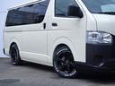 ハイエースバン ＤＸ　新車未登録／ＤＸ／ライトイエロー／ディーゼル／２ＷＤ／デジタルインナーミラー／パノラミックビューモニター／ＥＳＳＥＸ／１７インチホイール／バッドパネル／パナソニックナビ／ストラーダ／ＣＲＳカスタム（8枚目）