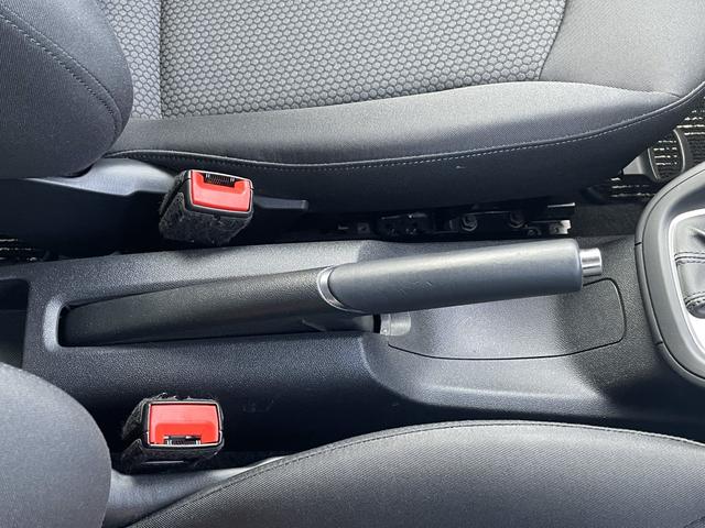 ���T�C�h�u���[�L��