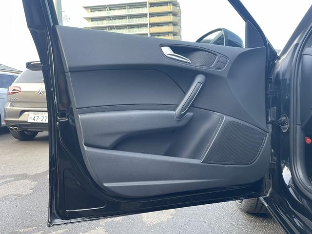 ������ȃh�A�����聙