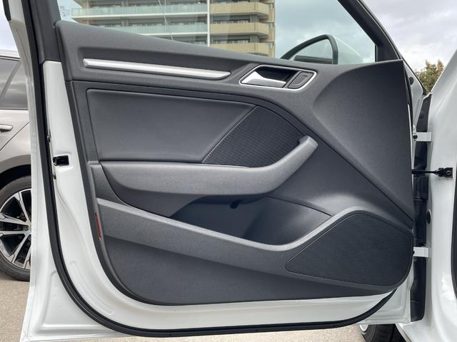 ������ȃh�A�����聙