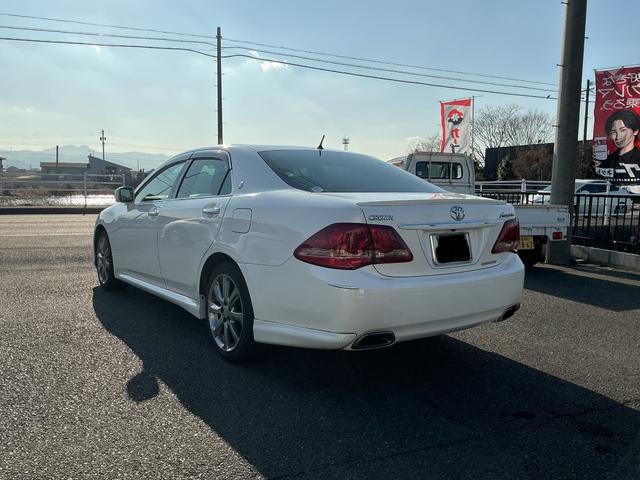 クラウン 3.5アスリート レザーシート シートヒーター 前席パワーシート プッシュスタート スマートキー ETC Bカメラ マルチナビ リア電動サンシェード(8枚目)