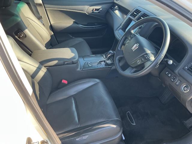 クラウン 3.5アスリート レザーシート シートヒーター 前席パワーシート プッシュスタート スマートキー ETC Bカメラ マルチナビ リア電動サンシェード(13枚目)