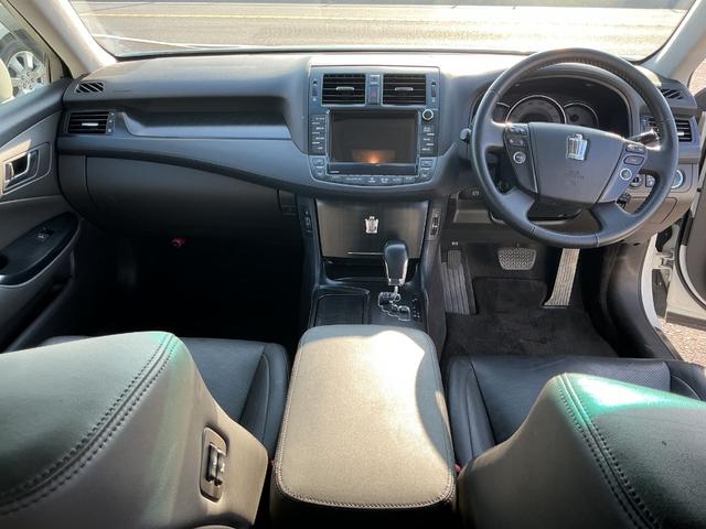 クラウン 3.5アスリート レザーシート シートヒーター 前席パワーシート プッシュスタート スマートキー ETC Bカメラ マルチナビ リア電動サンシェード(15枚目)