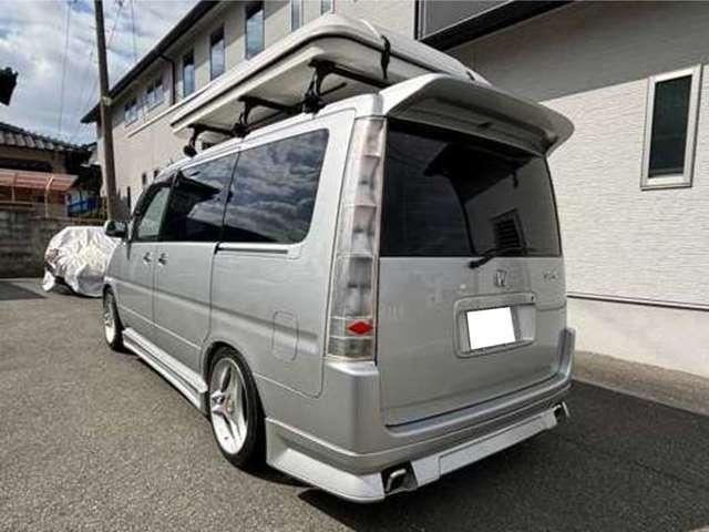 ステップワゴン Ｇ　２．０Ｇ　８人乗り　車検令和８年９月まで　回転対座　ダブルサンルーフ　ワンオーナー車　２１０００キロ　社外エアロ　ポップアップテント　エアコン（5枚目）