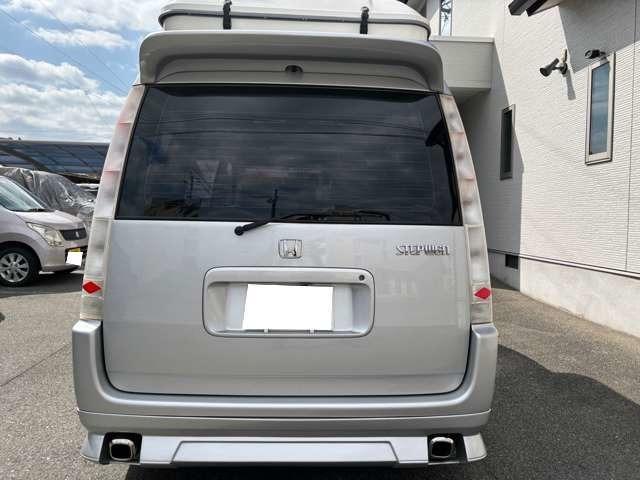 ステップワゴン Ｇ　２．０Ｇ　８人乗り　車検令和８年９月まで　回転対座　ダブルサンルーフ　ワンオーナー車　２１０００キロ　社外エアロ　ポップアップテント　エアコン（6枚目）