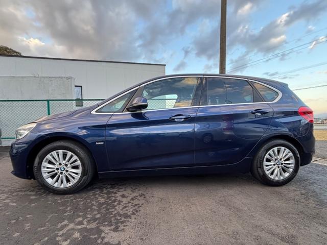 ２シリーズ ２１８ｄアクティブツアラー　ラグジュアリー　ＨＤＤナビ　Ｂカメラ　ディーゼルターボ　黒本革　　コーナーセンサー　スマートキー　電動リアゲート　ＬＥＤヘッドライト　プッシュエンジンスタート　アイドリングストップ　シートヒーター　ミラーＥＴＣ（4枚目）