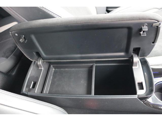 プリウスＰＨＶ Ｓナビパッケージ・ＧＲスポーツ　ΔＳＯＣ４％　ドライブレコーダー　レーンアシスト　オートクルーズコントロール　衝突被害軽減システム　バックカメラ　ナビ　ＴＶ　アルミホイール　オートマチックハイビーム　オートライト　ＬＥＤヘッドランプ（46枚目）