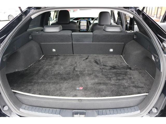 プリウスＰＨＶ Ｓナビパッケージ・ＧＲスポーツ　ΔＳＯＣ４％　ドライブレコーダー　レーンアシスト　オートクルーズコントロール　衝突被害軽減システム　バックカメラ　ナビ　ＴＶ　アルミホイール　オートマチックハイビーム　オートライト　ＬＥＤヘッドランプ（72枚目）