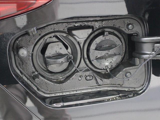プリウスＰＨＶ Ａユーティリティプラス　ΔＳＯＣ１．５％　ドラレコ　クリアランスソナー　レーンアシスト　オートクルーズコントロール　パークアシスト　衝突被害軽減システム　バックカメラ　ナビ　ＴＶ　アルミホイール　オートマチックハイビーム（57枚目）