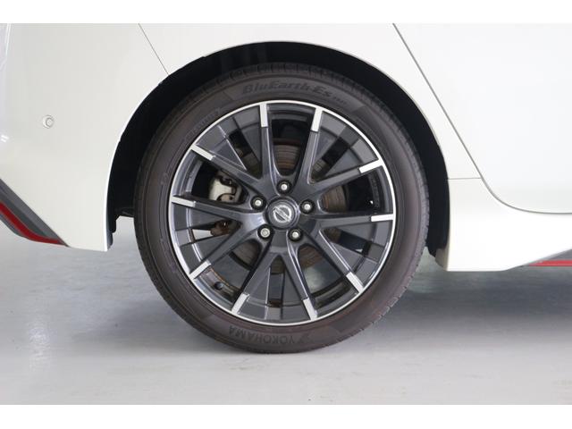 リーフ ニスモ　ＳＯＨ８９％　全周囲カメラ　ナビ　ＴＶ　クリアランスソナー　オートクルーズコントロール　自動駐車システム　衝突被害軽減システム　アルミホイール　オートライト　ＬＥＤヘッドランプ　スマートキー　シートＨ（19枚目）