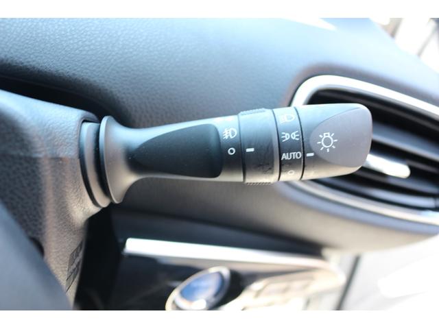プリウスＰＨＶ Ａ　ΔＳＯＣ７％　ドライブレコーダー　クリアランスソナー　レーンアシスト　オートクルコントロール　パークアシスト　衝突被害軽減システム　バックカメラ　ナビ　ＴＶ　アルミホイール　オートマチックハイビーム（34枚目）