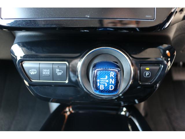 プリウスＰＨＶ Ａ　ΔＳＯＣ７％　ドライブレコーダー　クリアランスソナー　レーンアシスト　オートクルコントロール　パークアシスト　衝突被害軽減システム　バックカメラ　ナビ　ＴＶ　アルミホイール　オートマチックハイビーム（45枚目）