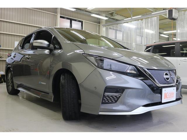 リーフ オーテック　全周囲カメラ　ナビ　ＴＶ　クリアランスソナー　オートクルーズコントロール　自動駐車システム　衝突被害軽減システム　アルミホイール　オートライト　ＬＥＤヘッドランプ　スマートキー　電動格納ミラー（5枚目）