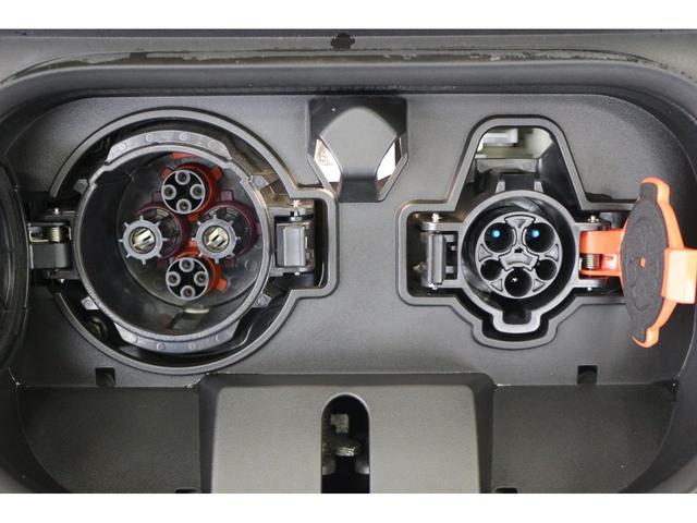 リーフ オーテック　全周囲カメラ　ナビ　ＴＶ　クリアランスソナー　オートクルーズコントロール　自動駐車システム　衝突被害軽減システム　アルミホイール　オートライト　ＬＥＤヘッドランプ　スマートキー　電動格納ミラー（12枚目）