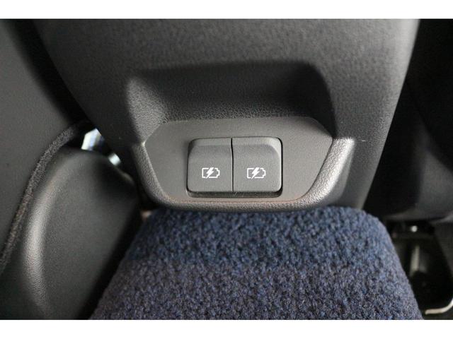 リーフ オーテック　全周囲カメラ　ナビ　ＴＶ　クリアランスソナー　オートクルーズコントロール　自動駐車システム　衝突被害軽減システム　アルミホイール　オートライト　ＬＥＤヘッドランプ　スマートキー　電動格納ミラー（65枚目）