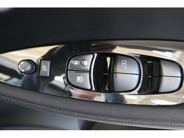 リーフ ニスモ　ドライブレコーダー　全周囲カメラ　ナビ　クリアランスソナー　オートクルーズコントロール　自動駐車システム　衝突被害軽減システム　アルミホイール　オートライト　ＬＥＤヘッドランプ　スマートキー（61枚目）