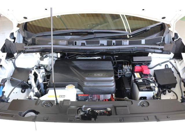 リーフ X Vセレクション ドライブレコーダー 全周囲カメラ ナビ TV クリアランスソナー オートクルーズコントロール 衝突被害軽減システム アルミホイール オートライト LEDヘッドランプ スマートキー 電動格納ミラー(11枚目)