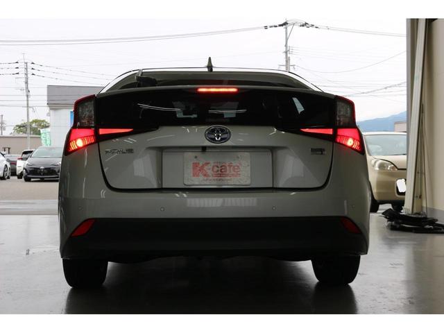 プリウス S ドライブレコーダー ETC クリアランスソナー レーンアシスト オートクルーズコントロール 衝突被害軽減システム バックカメラ オートマチックハイビーム オートライト LEDヘッドランプ CVT(16枚目)