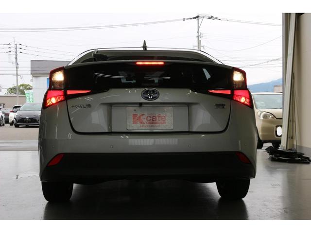 プリウス S ドライブレコーダー ETC クリアランスソナー レーンアシスト オートクルーズコントロール 衝突被害軽減システム バックカメラ オートマチックハイビーム オートライト LEDヘッドランプ CVT(18枚目)