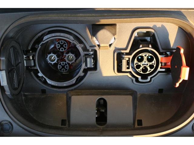 リーフ Ｘ　Ｖセレクション　ドライブレコーダー　全周囲カメラ　ナビ　ＴＶ　クリアランスソナー　オートクルーズコントロール　衝突被害軽減システム　アルミホイール　オートライト　ＬＥＤヘッドランプ　スマートキー　電動格納ミラー（10枚目）