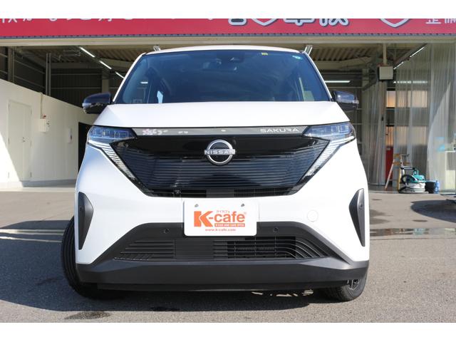 サクラ Ｘ　ドライブレコーダー　全周囲カメラ　ナビ　クリアランスソナー　衝突被害軽減システム　オートライト　ＬＥＤヘッドランプ　スマートキー　電動格納ミラー　ベンチシート　ＣＶＴ　盗難防止システム　ＡＢＳ　ＥＳＣ（11枚目）